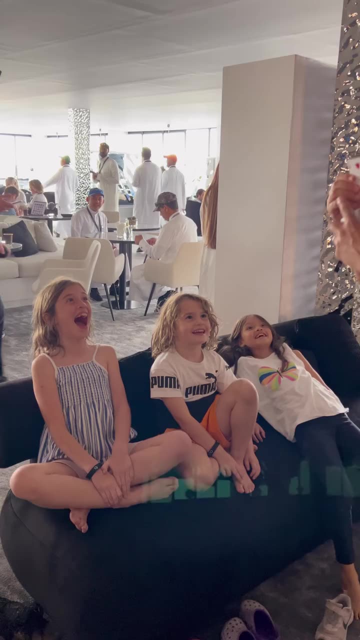 Children amazed by a magic trick